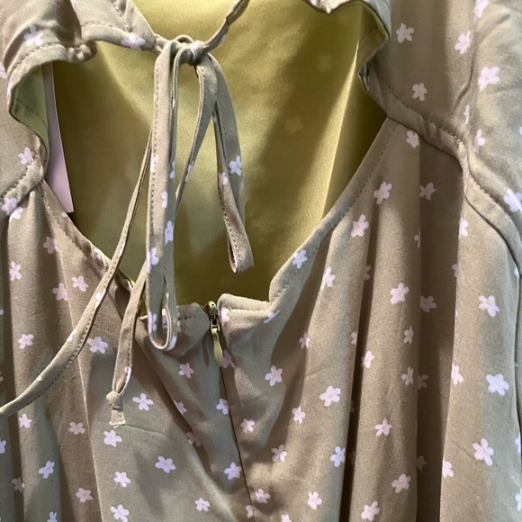 PacSun Daisy Dress 💚🌼 - Picture 7 of 7